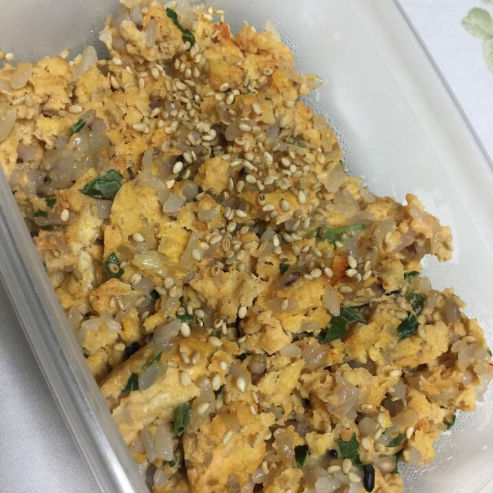 冷凍豆腐でピリ辛ピラフ